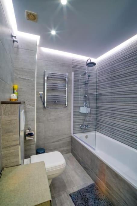Luxury With Games & Sea Views