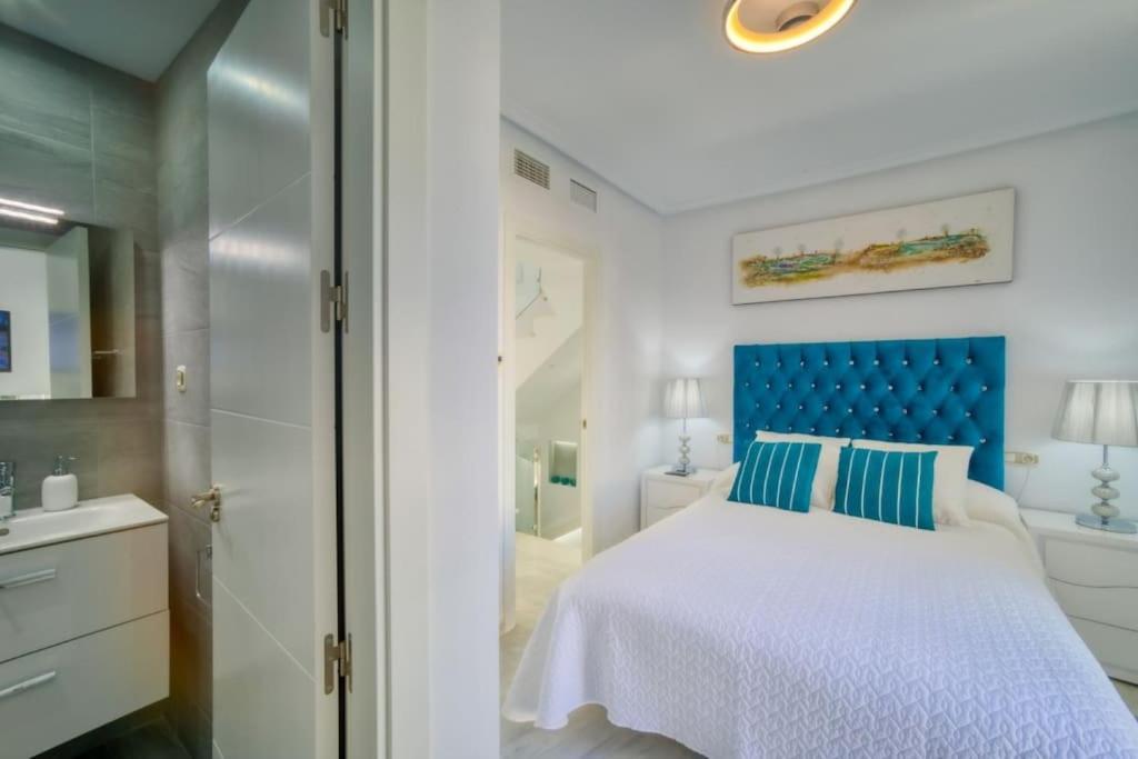 Holiday home Luxury With Games & Sea Views