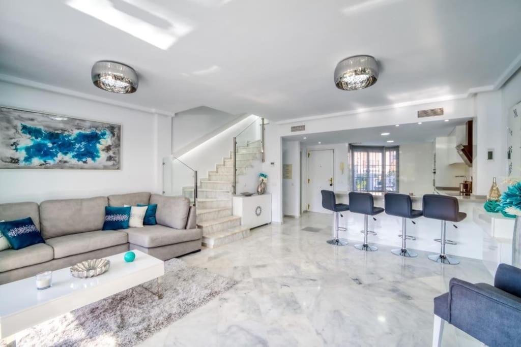 Luxury With Games & Sea Views * Marbella