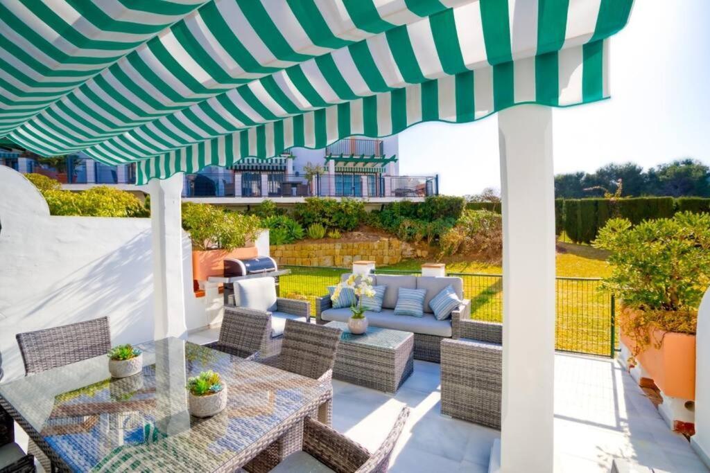 Holiday home Luxury With Games & Sea Views